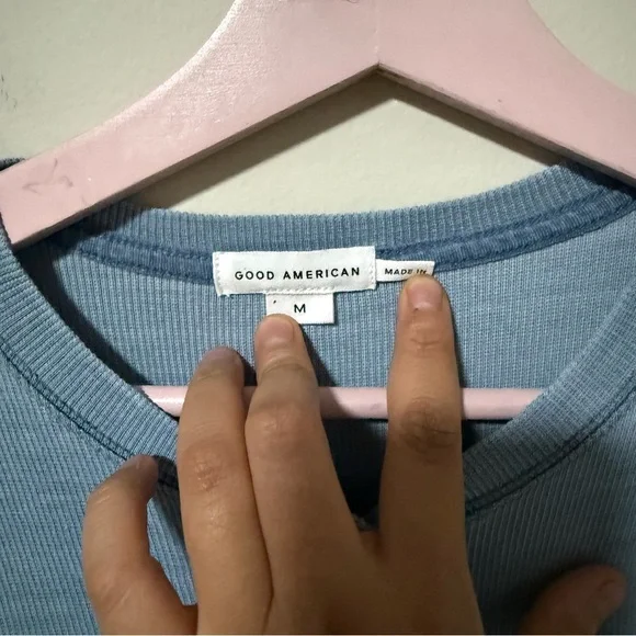 Good American Jeanius Fitted Henley Indigo376 Size Medium Long Sleeve - Picture 9 of 10